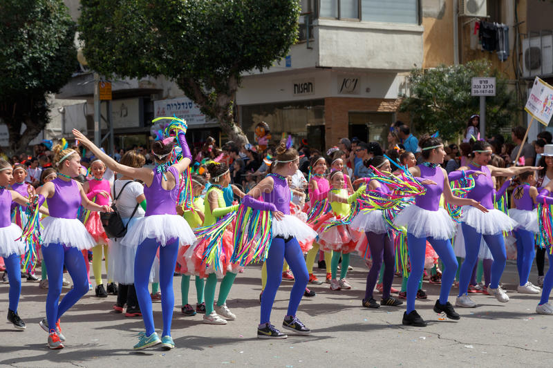 holon-adloyada-purim-carnival-israel-one-most-fun-festivals-march-40193077