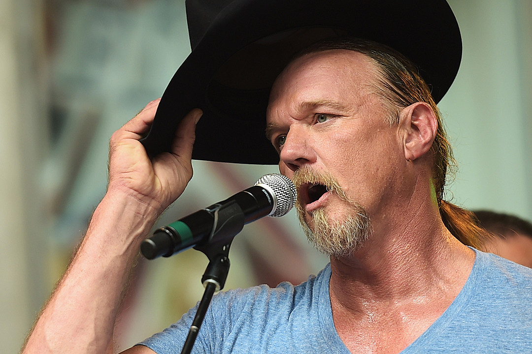 trace-adkins-still-a-soldier-video-countdown