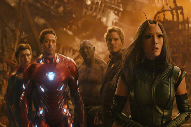 Marvel Studios' AVENGERS: INFINITY WAR

L to R: Spider-Man/Peter Parker (Tom Holland), Iron Man/Tony Stark (Robert Downey Jr.), Drax (Dave Bautista), Star-Lord/Peter Quill (Chris Pratt) and Mantis (Pom Klementieff)

Photo: Film Frame

©Marvel Studios 2018